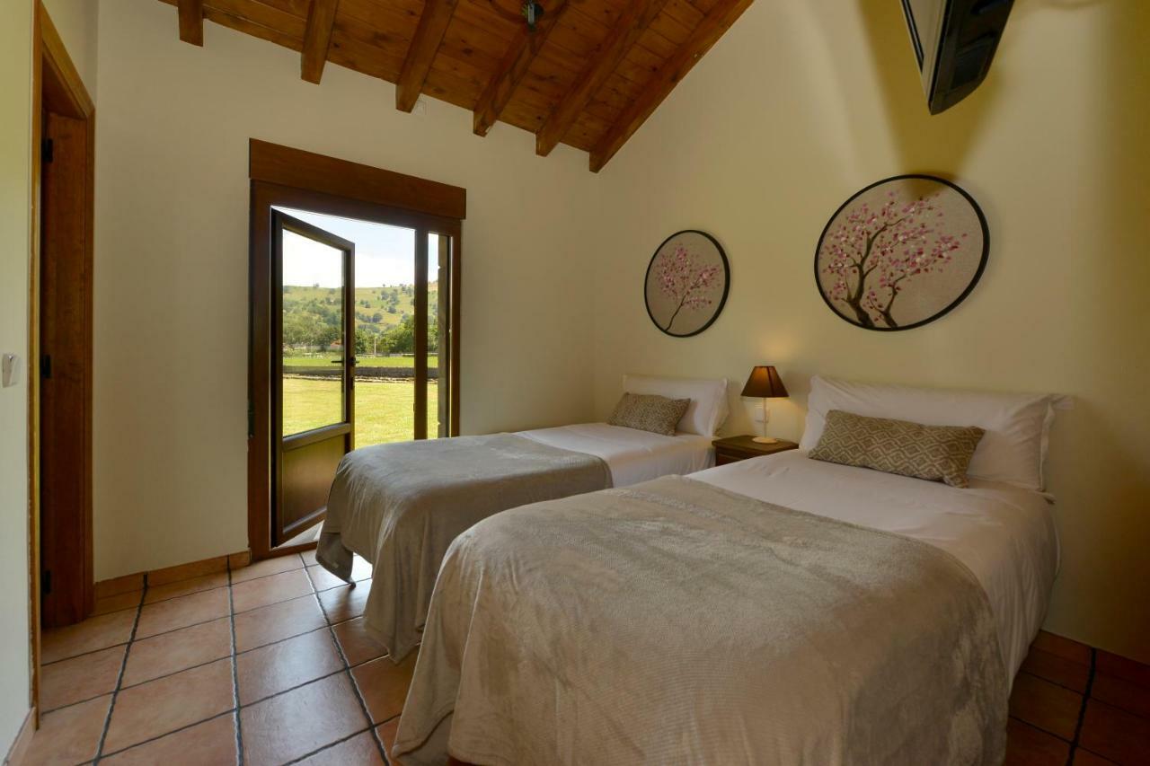 Casa Rural El Puentuco Suite Luxury Famous, Próximo a el Parque de Cabarceno Villacarriedo Exterior foto