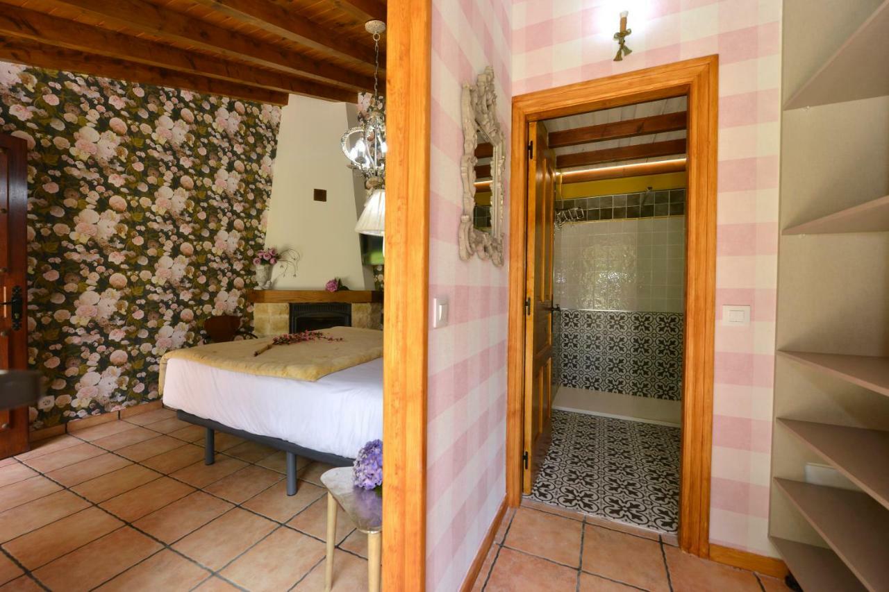 Casa Rural El Puentuco Suite Luxury Famous, Próximo a el Parque de Cabarceno Villacarriedo Exterior foto