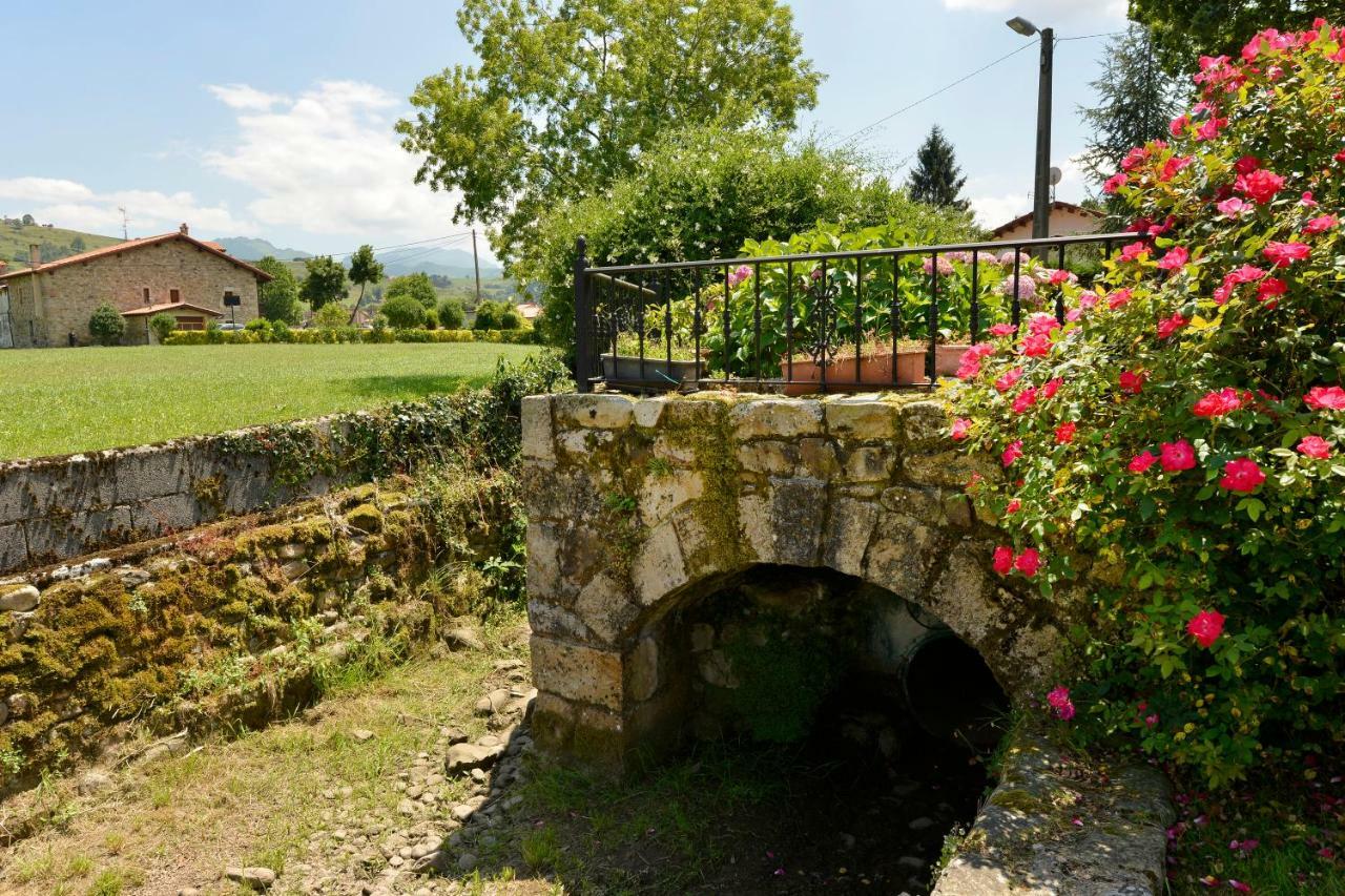 Casa Rural El Puentuco Suite Luxury Famous, Próximo a el Parque de Cabarceno Villacarriedo Exterior foto